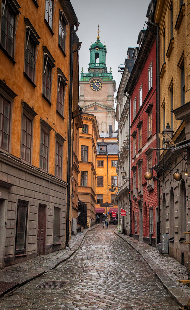 IMAGE: http://www.craiglcolvin.com/photos/potn/Stockholm-003.jpg